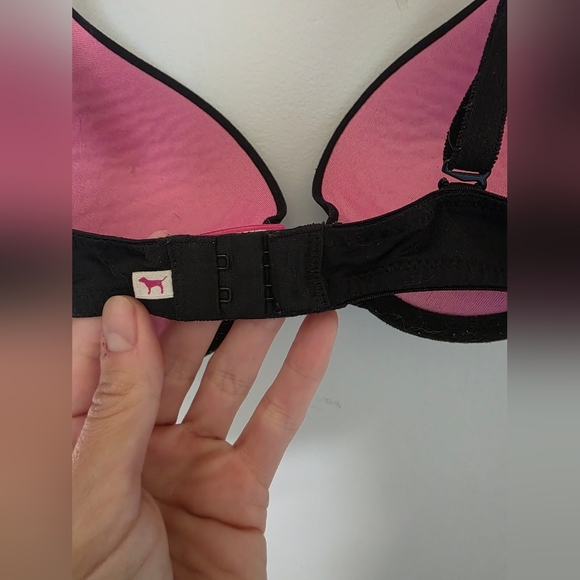 Victorias Secret Pink Wear Everywhere Push Up - Picture 3 of 4